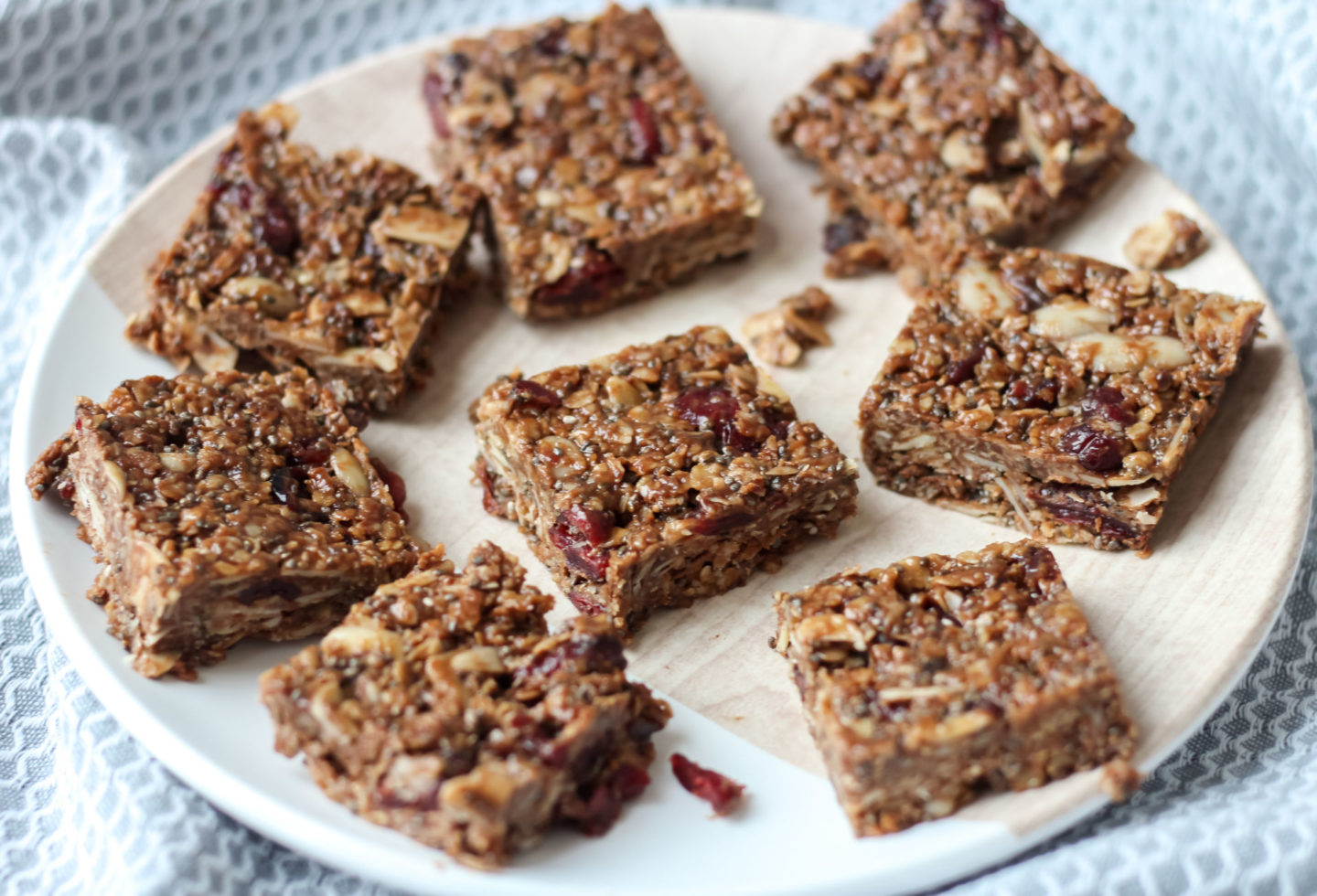 no-bake-healthy-chewy-snack-bars