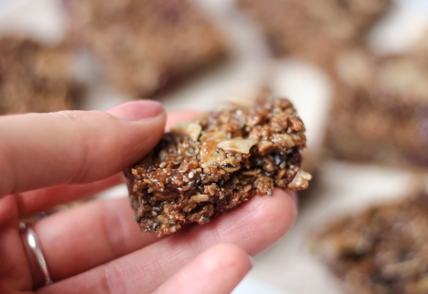 no-bake-healthy-chewy-snack-bars