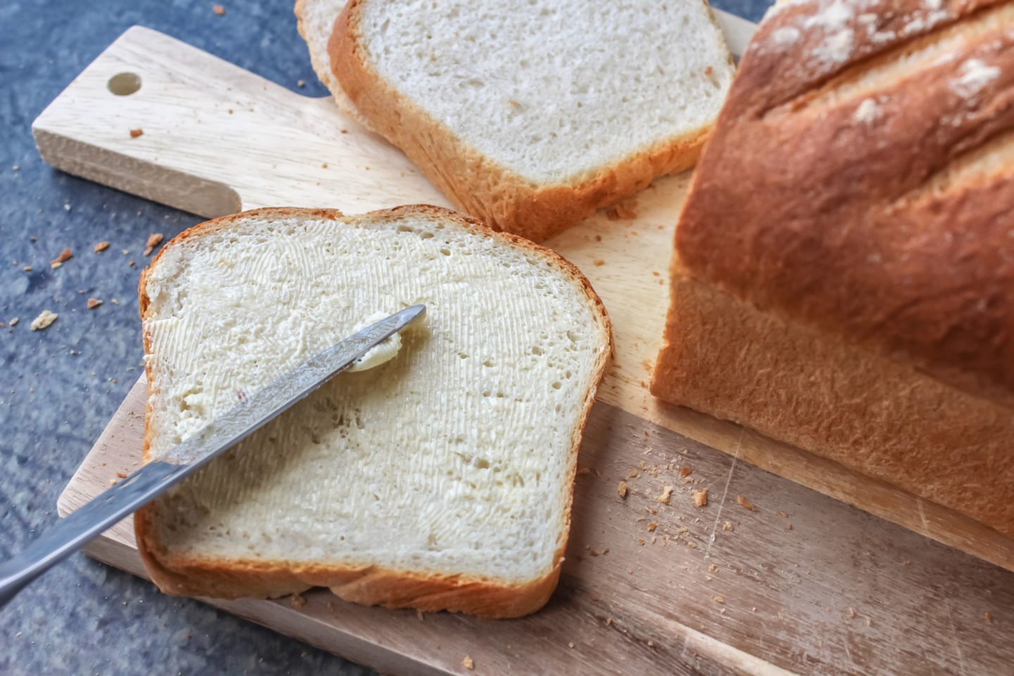 simple-white-tin-loaf