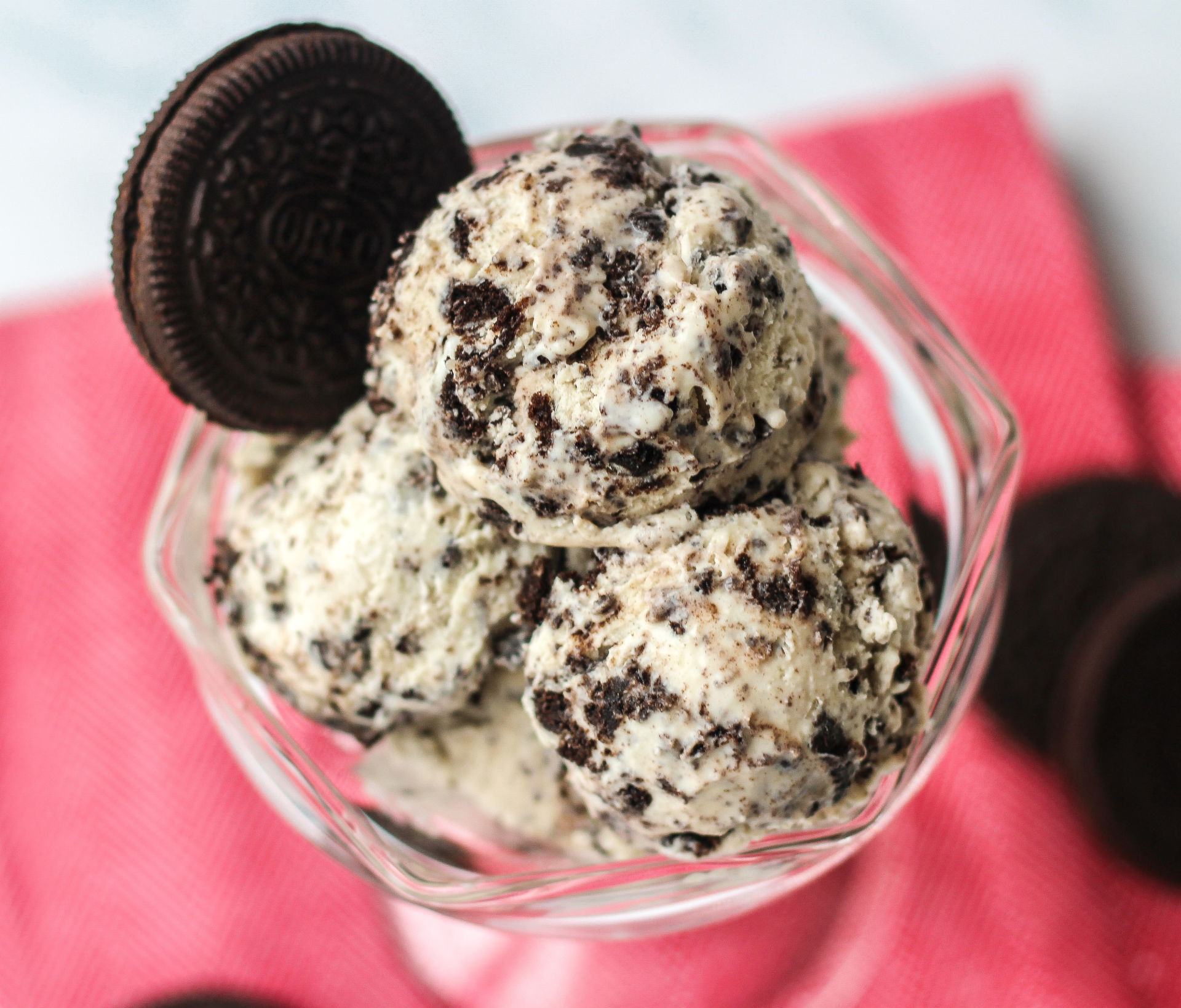 No-Churn Oreo Ice Cream - Baker Jo - Quick Summer Dessert Recipe