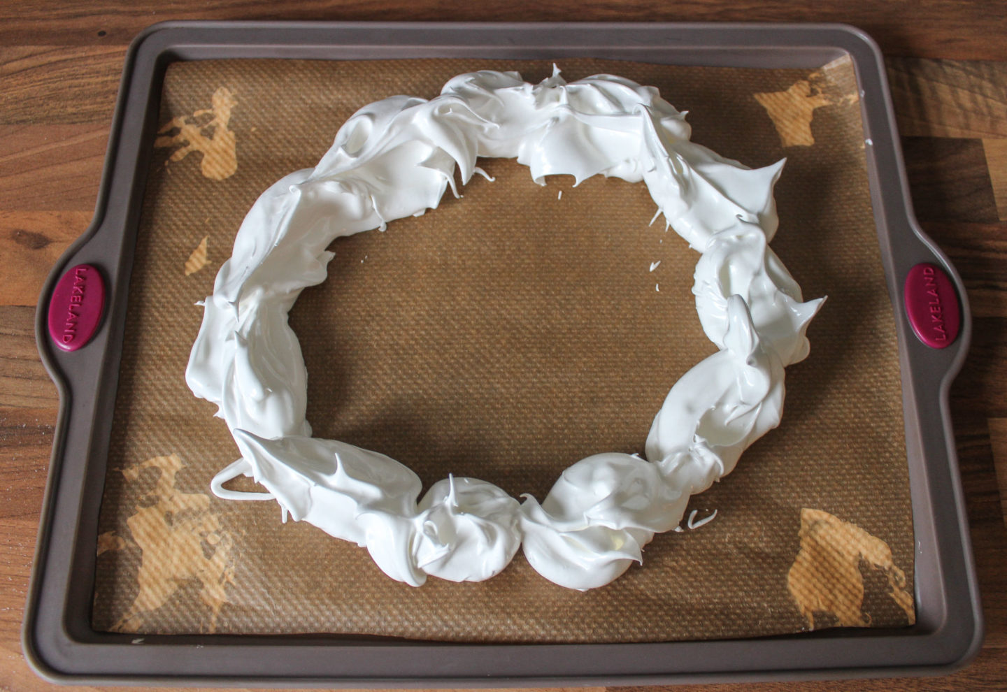 Christmas Berry Pavlova Wreath - Baker Jo