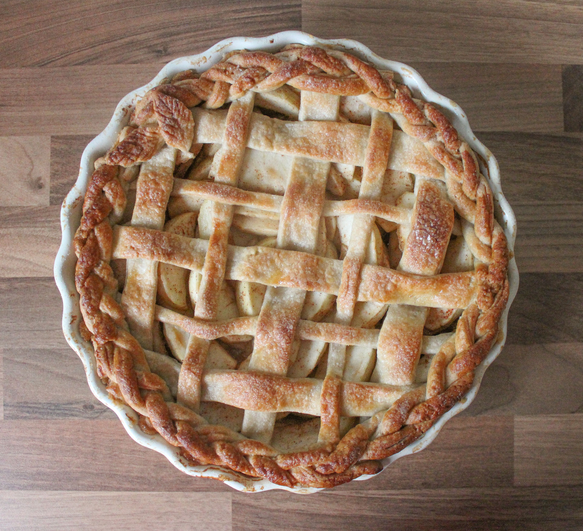 lattice-apple-pie-baker-jo