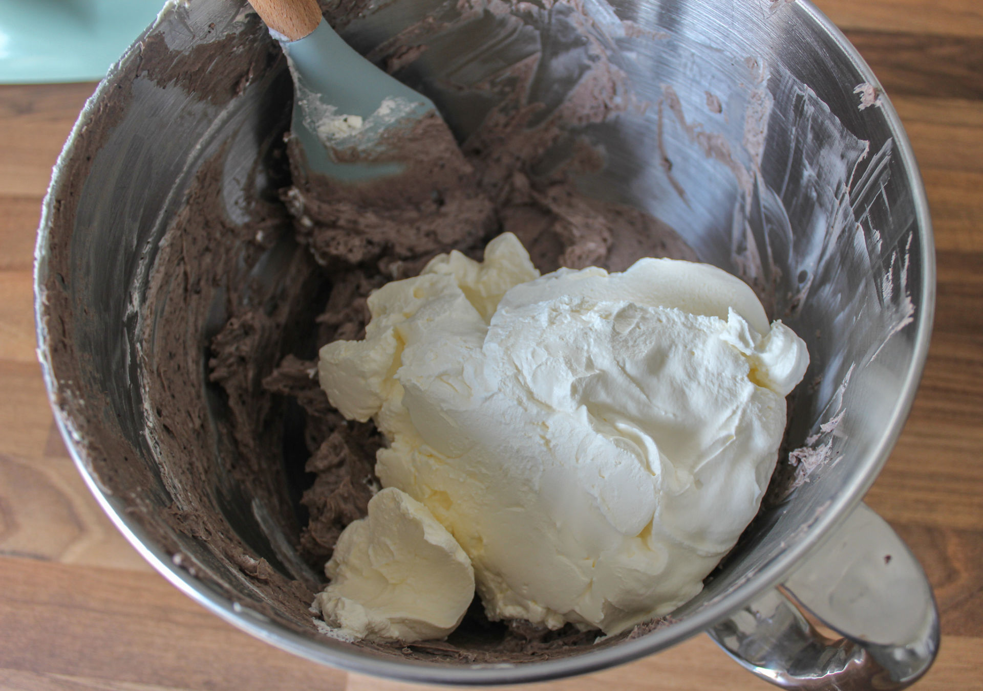 No Bake Oreo Cheesecake Baker Jo